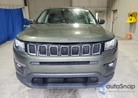2018 Jeep Compass Latitude из США, поврежденный, VIN 3C4NJDBB9JT314386